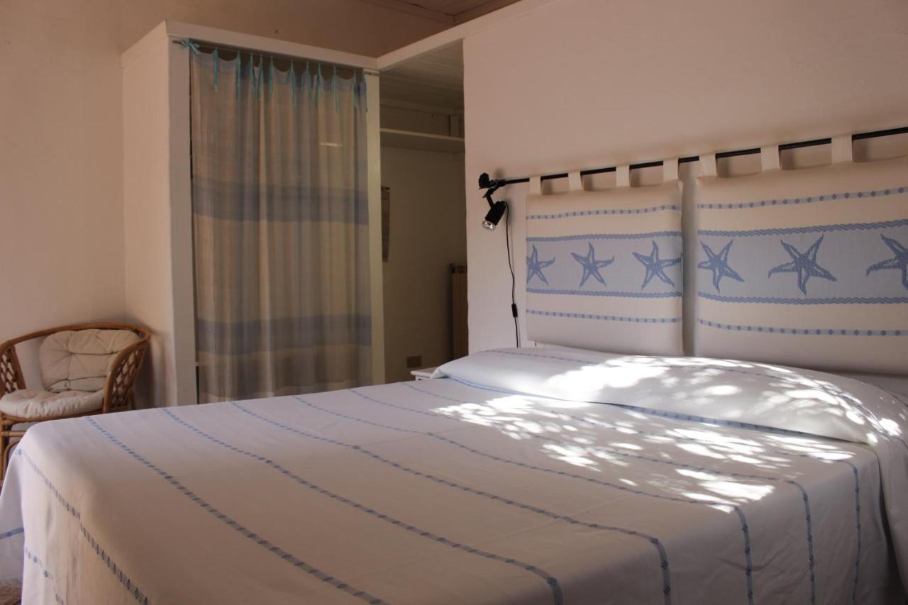 B&B Le Corti Di Aloa San Pantaleo Exterior foto